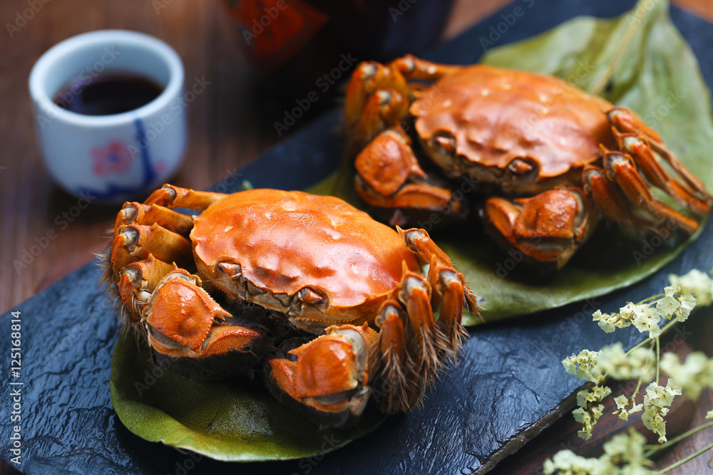 中国阳澄湖石板蒸螃蟹