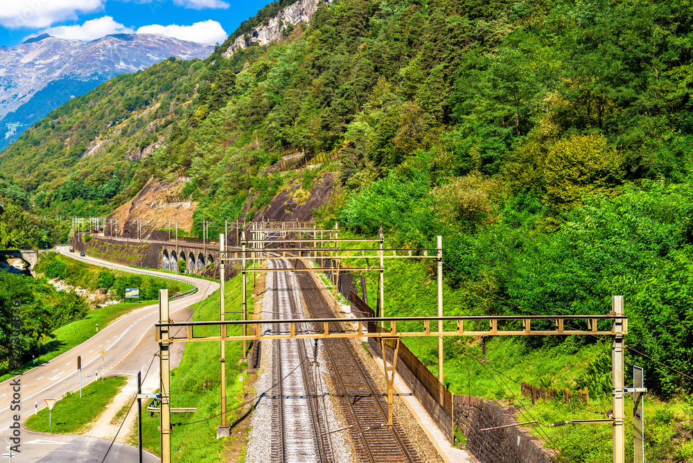 瑞士阿尔卑斯山戈特哈德铁路景观