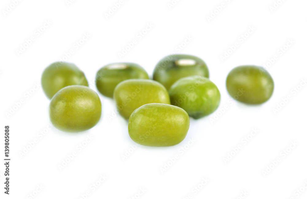 beans mung on white background