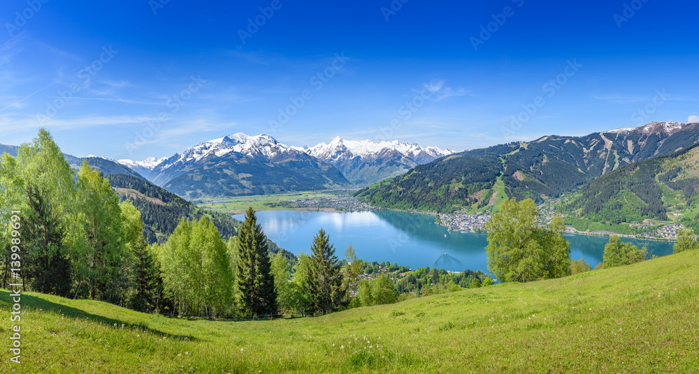 Zell am See at spring，Snow mountain Top，萨尔茨堡，奥地利