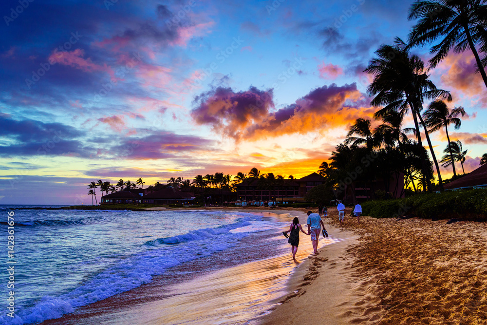 夏威夷考艾岛的浪漫日落