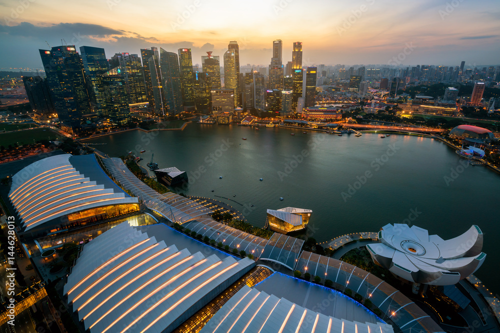 新加坡滨海湾天际线鸟瞰图