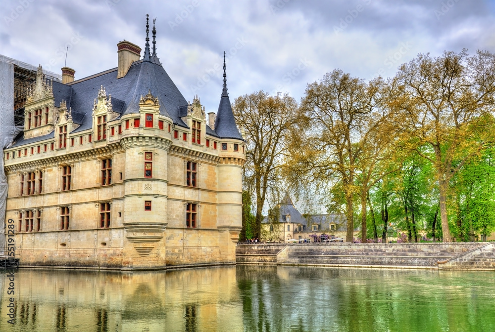 法国卢瓦尔河谷的阿扎伊勒里多城堡。