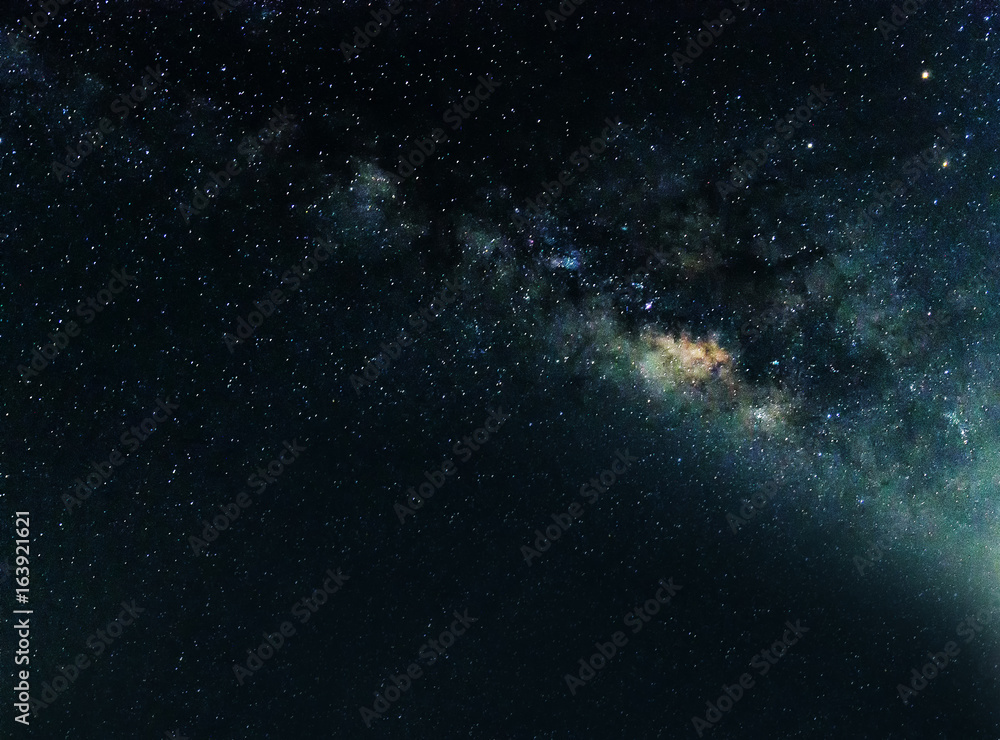 泰国天空中的银河系。