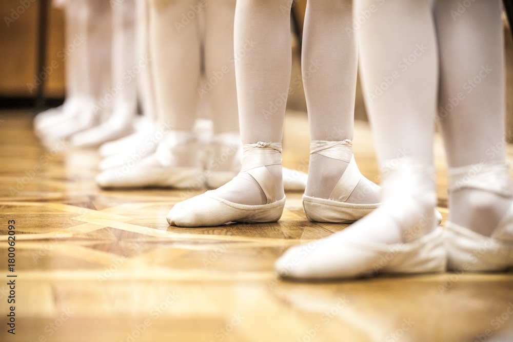 芭蕾舞学校年轻芭蕾舞演员特写