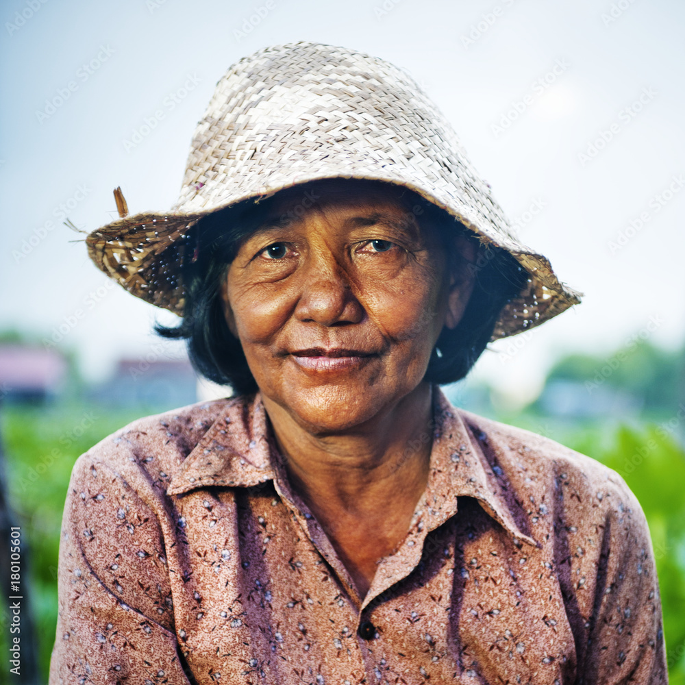 柬埔寨当地农民