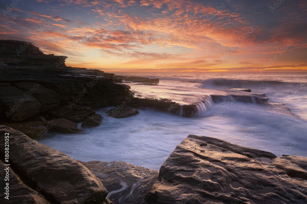 澳大利亚悉尼马鲁布拉海美丽的日出海景