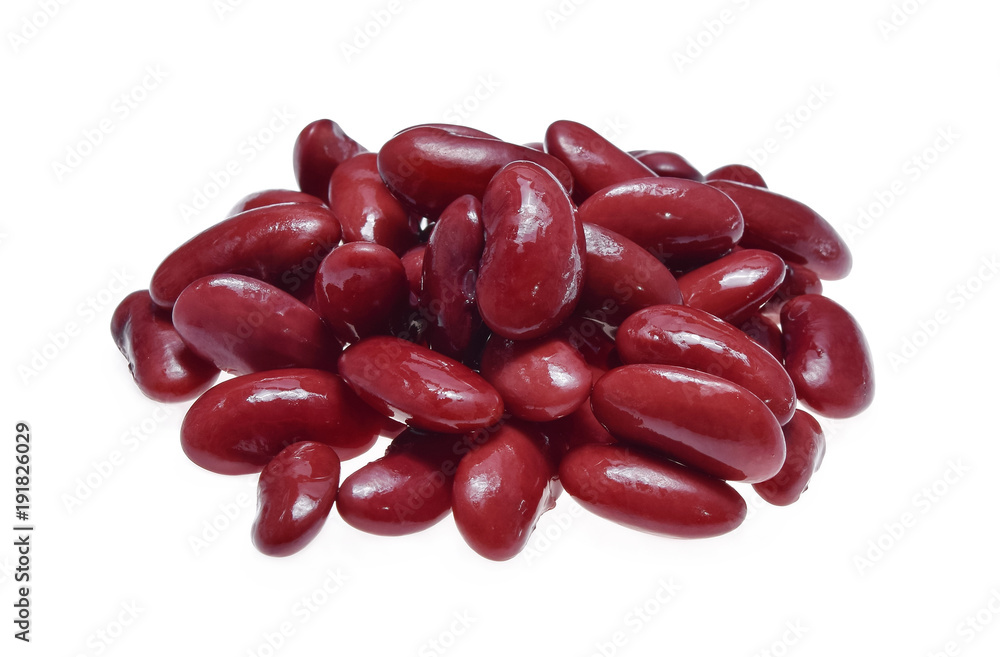 一堆红芸豆，白底分离的罐装豆