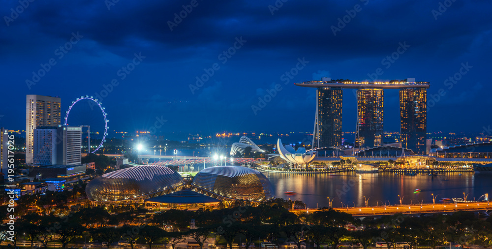 新加坡城市夜间景观