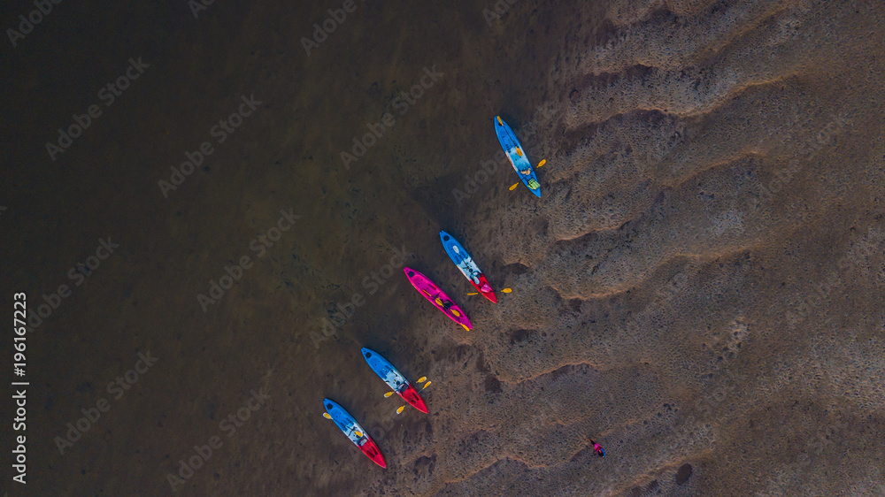 甲米附近Ao Thalane的鸟瞰图，Ao Tha Lane是著名的山地河上皮划艇之地