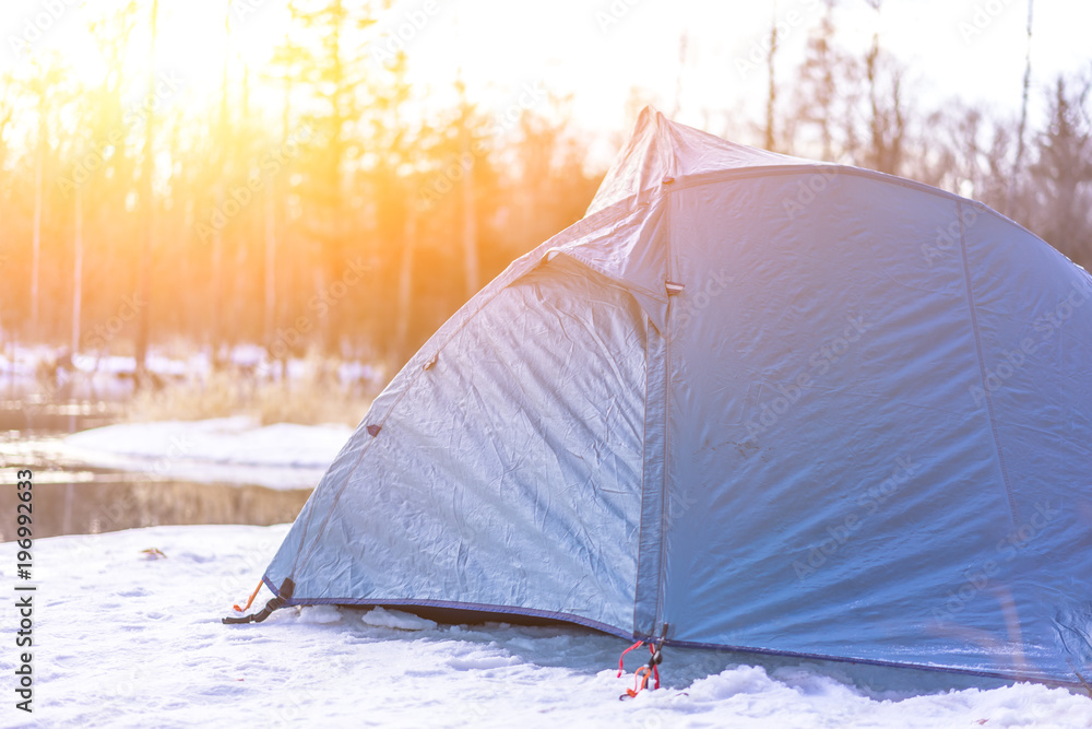 冬天的帐篷
