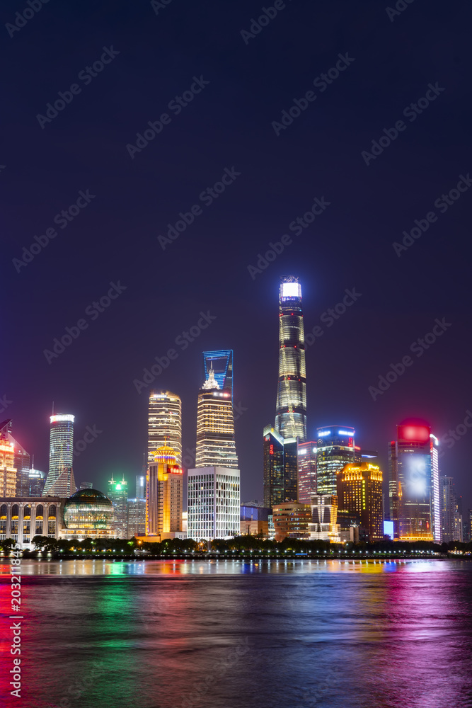 上海陆家嘴城市建筑景观的天际线
