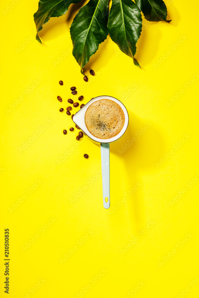 黄底咖啡