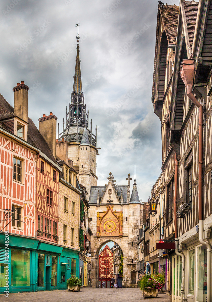 法国勃艮第历史名城欧塞尔