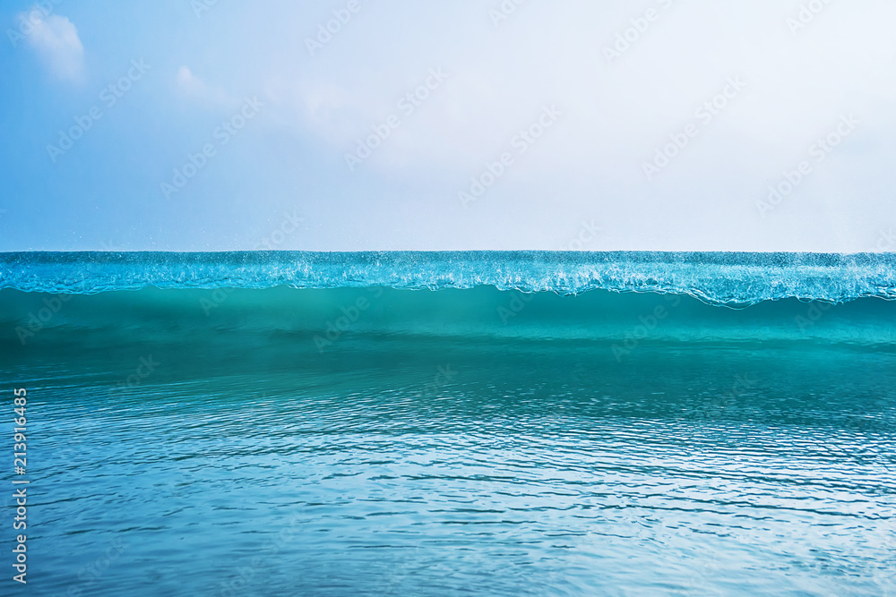 海浪蓝色碰撞细节海浪