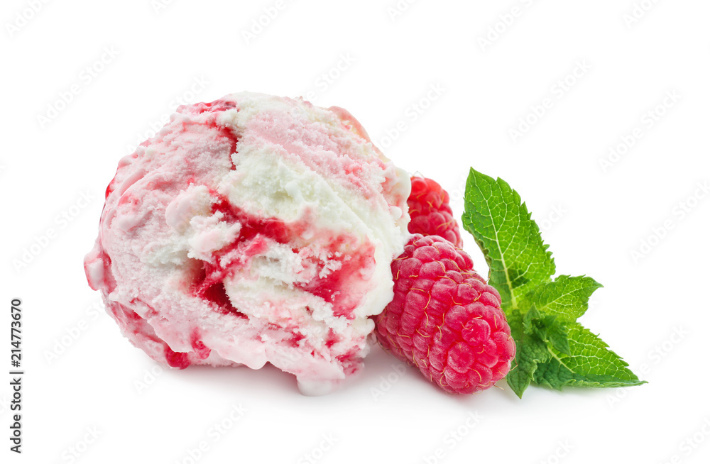 白底美味的覆盆子冰淇淋