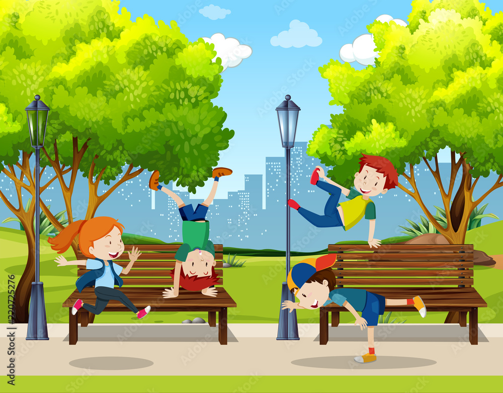孩子们在公园里练习街舞