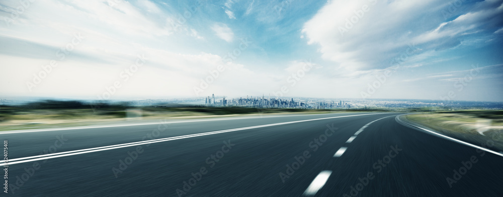 穿越现代城市的空高速公路