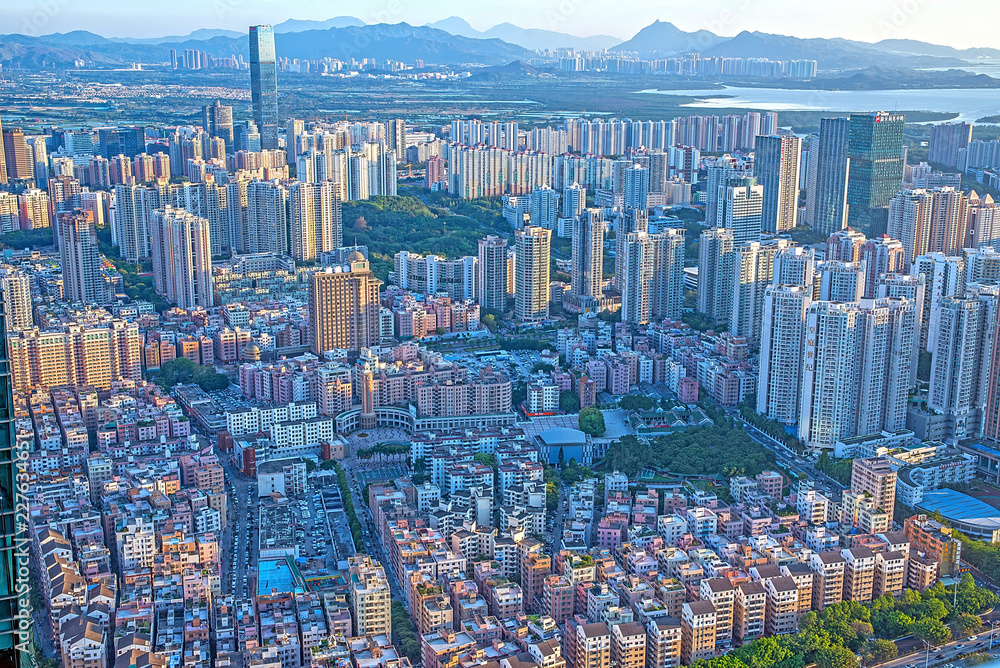 深圳市中心密集型房地产开发