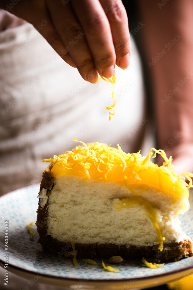 柠檬芝士蛋糕食品摄影食谱创意