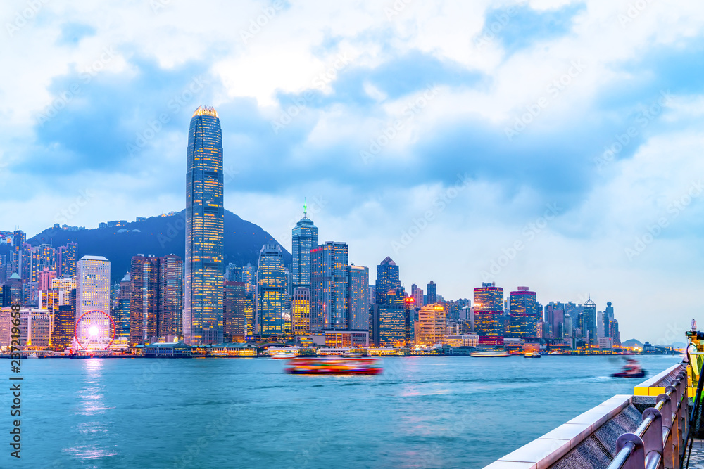 香港城市天际线与建筑景观夜景……