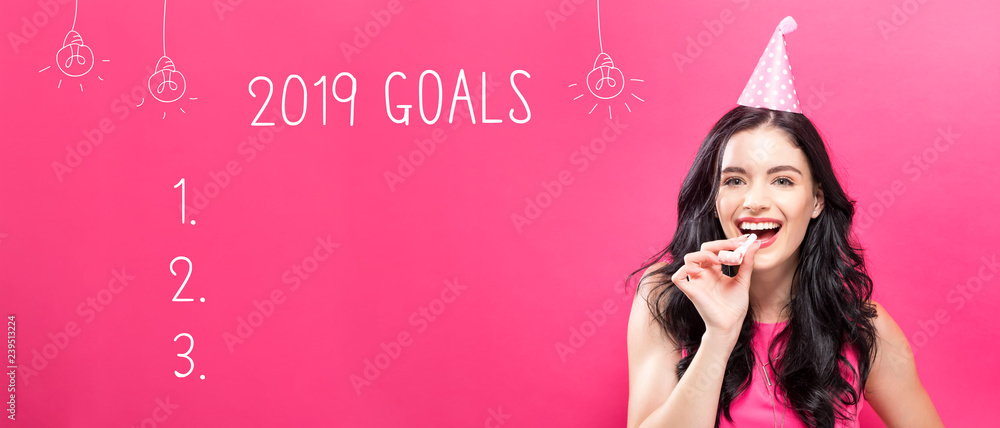 2019年与年轻女性的目标，粉色背景下的派对主题