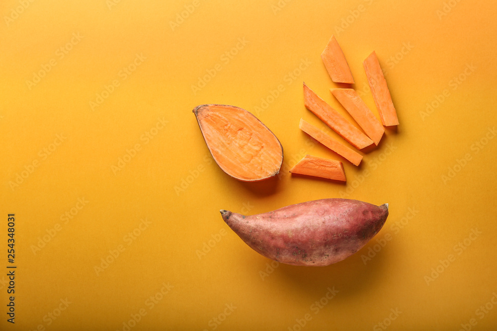 彩色背景的生红薯