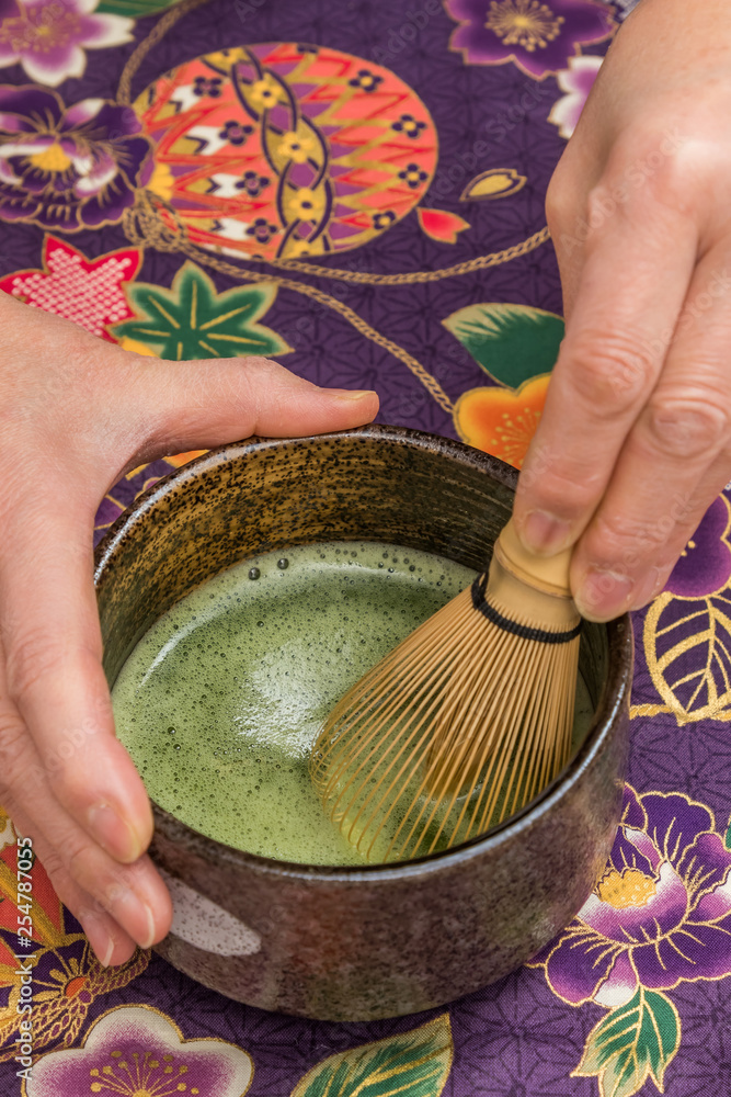 抹茶と茶道　　green tea made in Japan