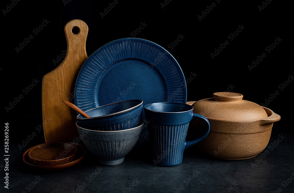 Ceramic tableware and kitchenware