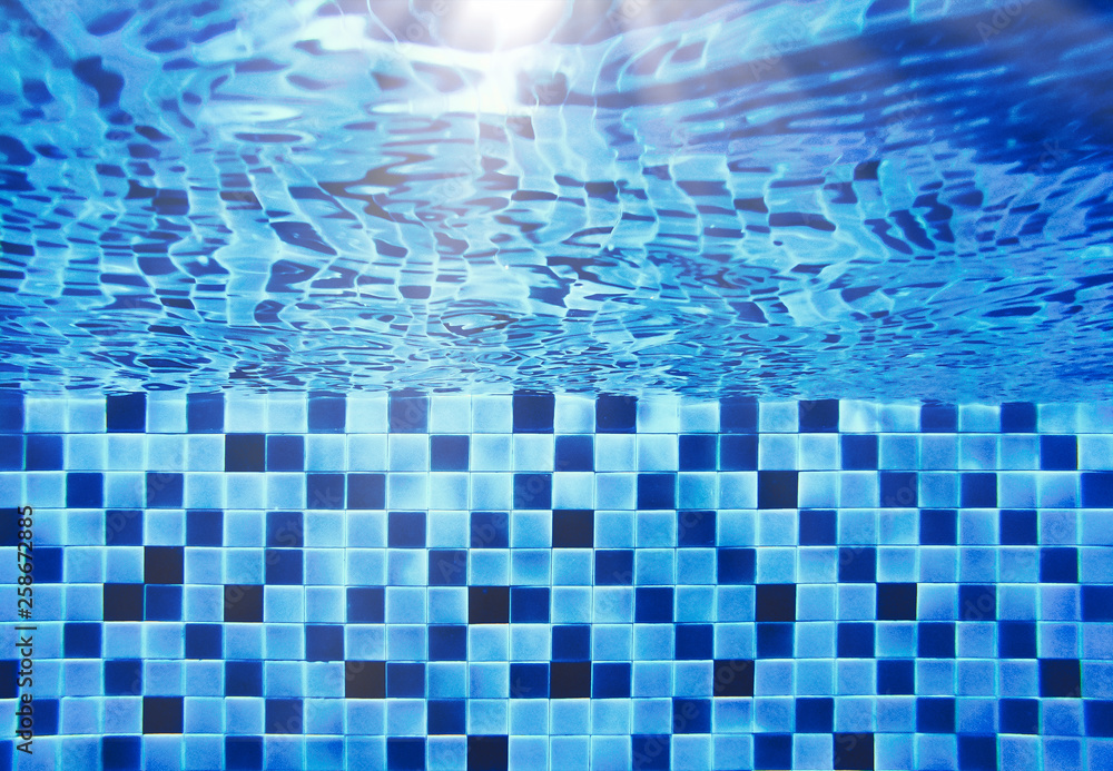 水下游泳池和马赛克瓷砖融合海洋