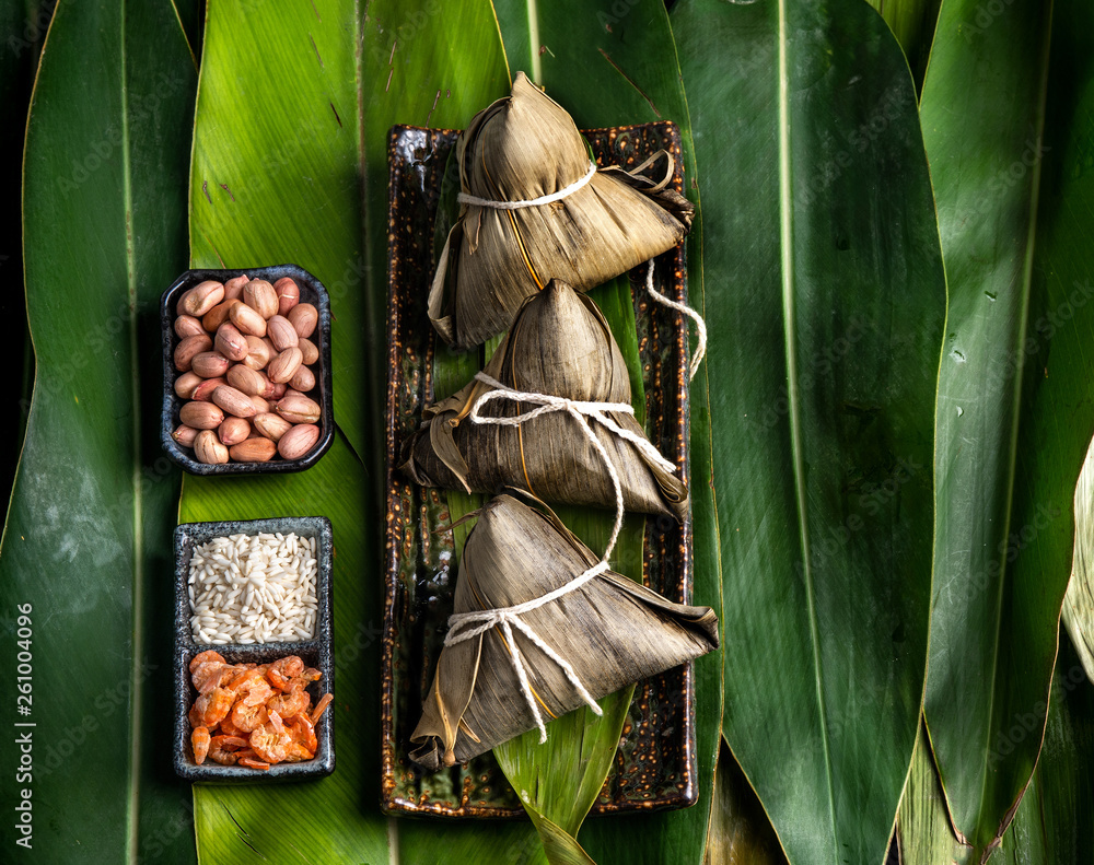 特写，复制空间，俯视图，著名的亚洲中国美味手工食品在龙舟（端舞）fes