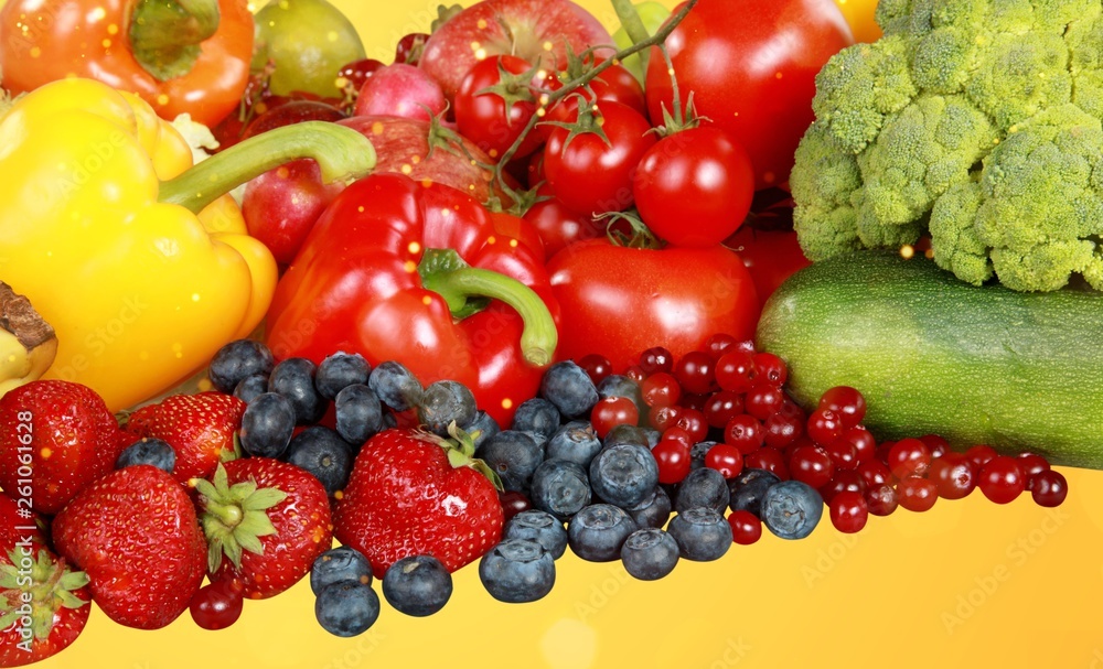 什锦农产品-甜椒、苹果、浆果、蓝莓、草莓、西兰花、香蕉和gr