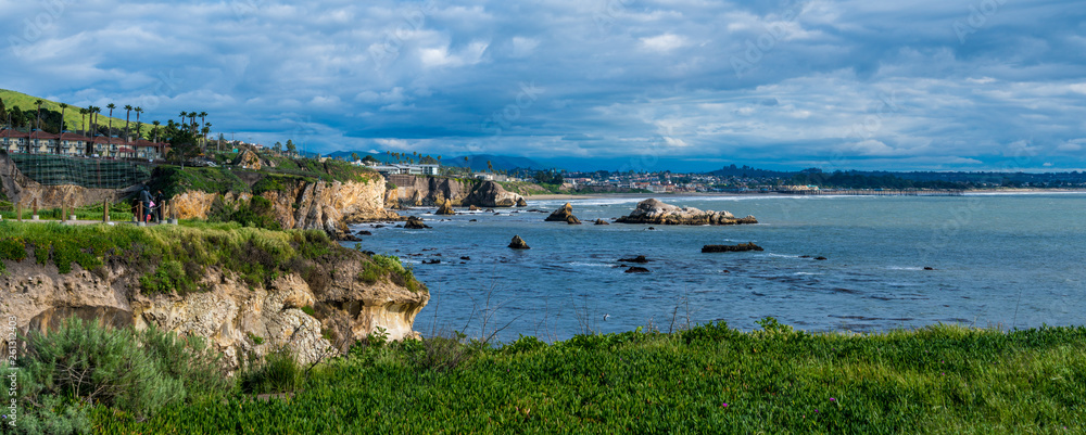 加州海岸旅游目的地公园的海洋美景