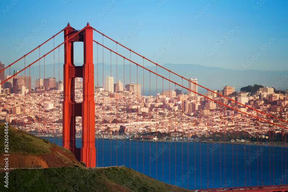 旧金山和金门大桥的城市景观