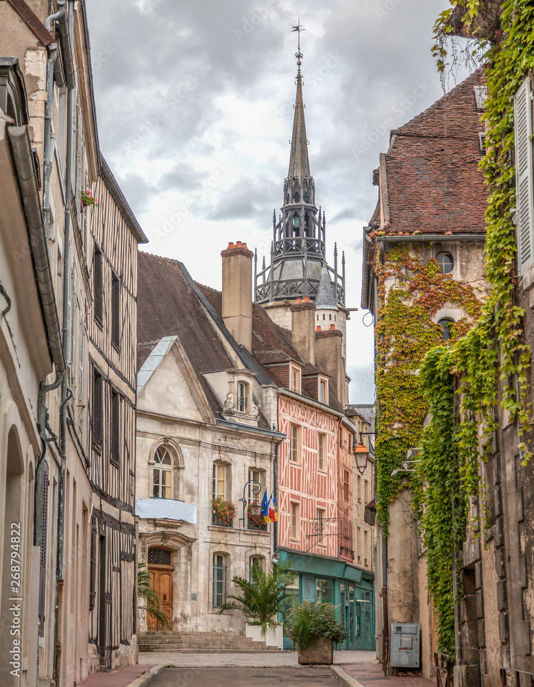 法国勃艮第历史名城欧塞尔