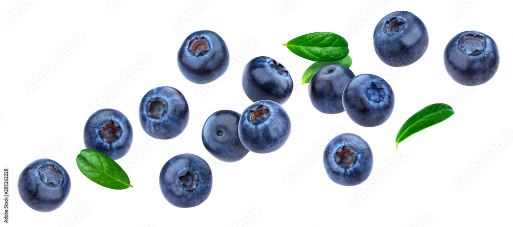 蓝莓隔离在白色背景上，带有剪切路径