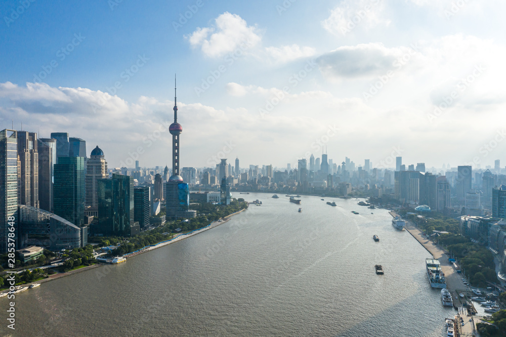 中国上海全景城市天际线