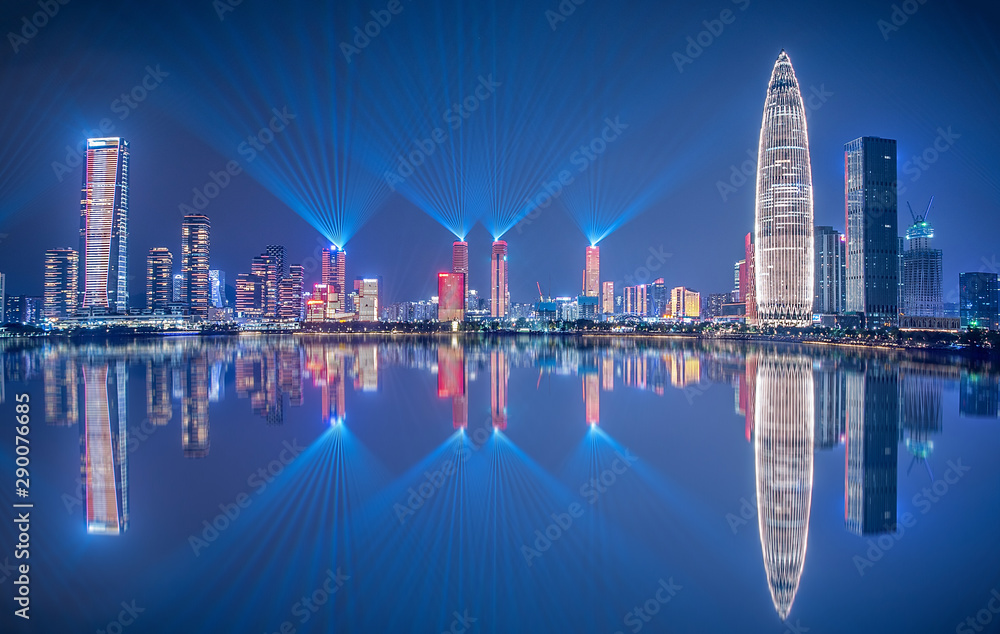 深圳湾后海中央商务区夜间天际线和灯光秀