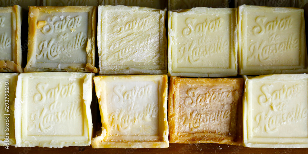传统法国马赛肥皂配文本马赛肥皂
