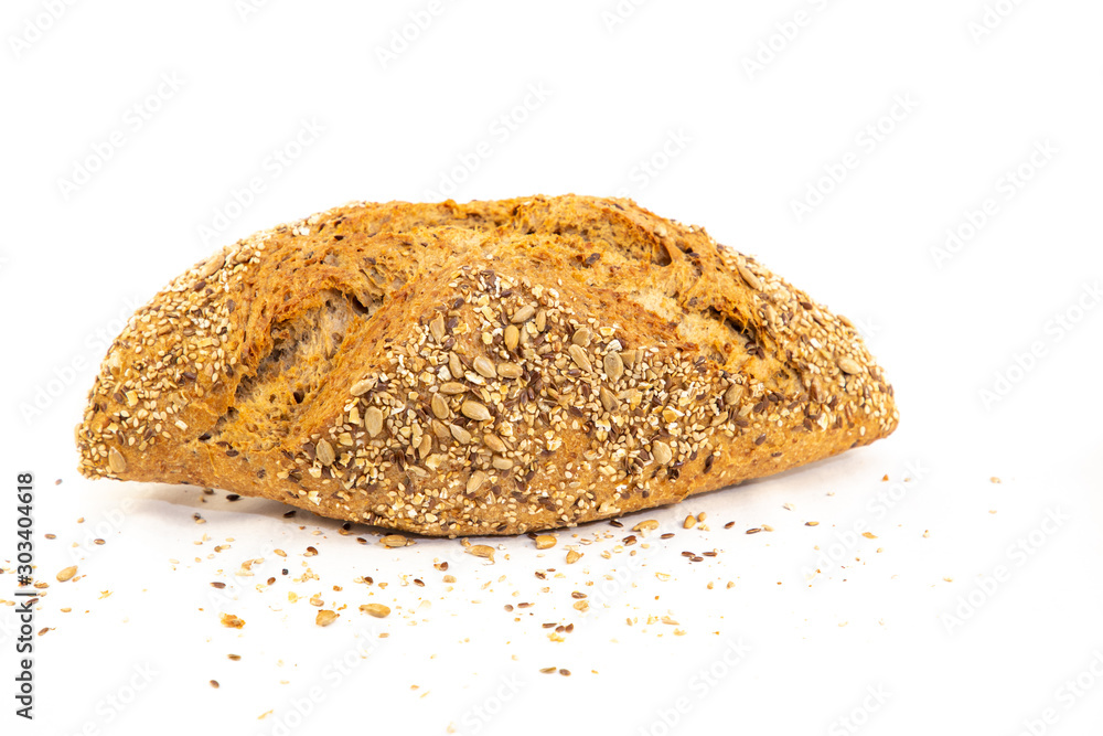 新鲜的自制面包谷物减肥法，由天然面粉制成的健康食品，适合每个人早餐
