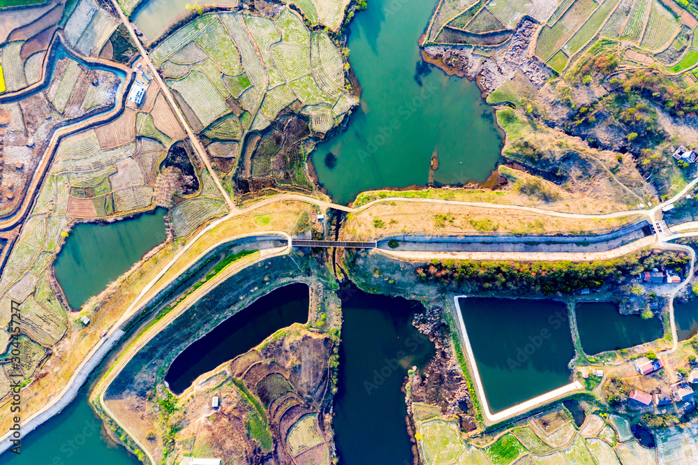 中国农田和河流鸟瞰图