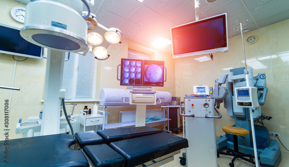 现代化手术室，配有先进的设备、x射线屏幕、医院内部、外科、健康c