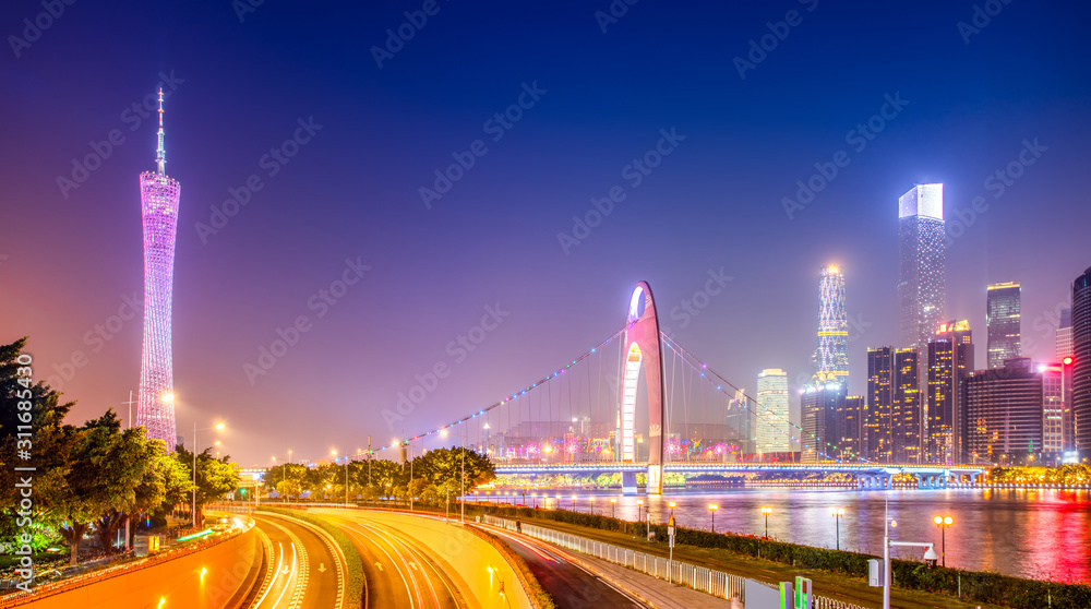 广州城市之夜与建筑景观天际线