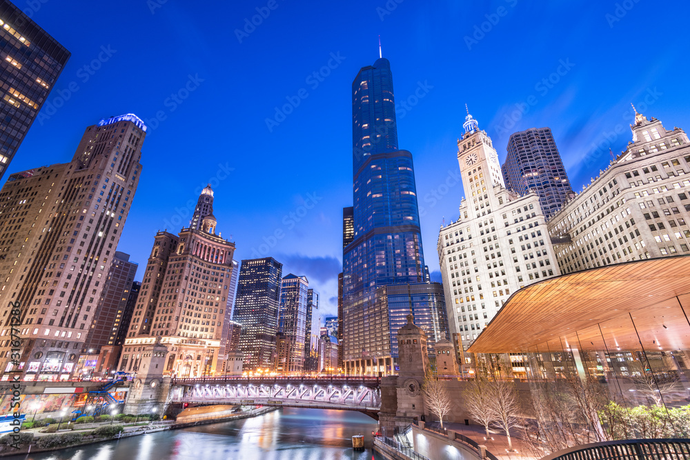 美国伊利诺伊州芝加哥市河流城市景观