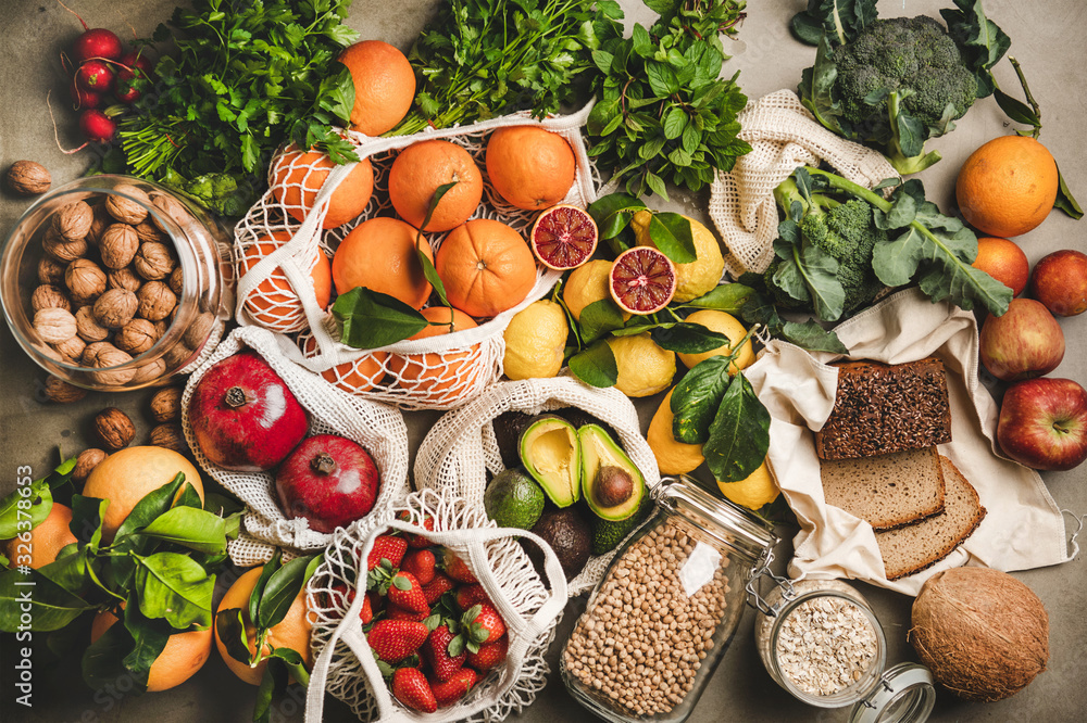 纯素食、素食、均衡饮食的组合。水果、蔬菜、坚果、绿色蔬菜和