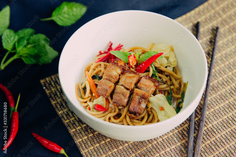 Cripypork yakisoba noodle with pork - Asian food style