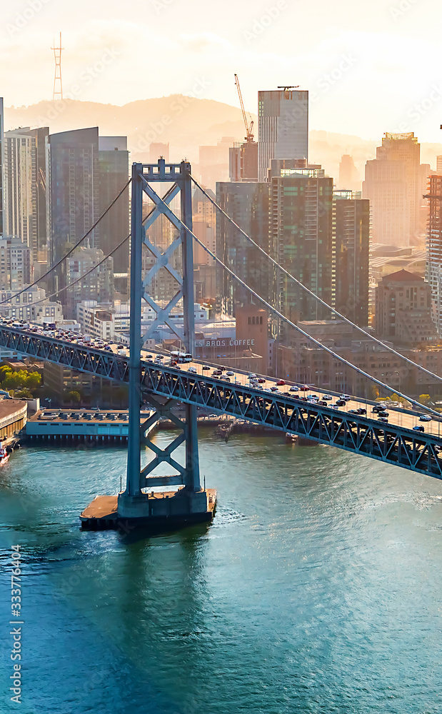 加利福尼亚州旧金山海湾大桥鸟瞰图