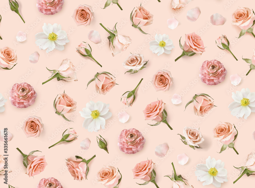 由米色花朵和玫瑰花蕾制成的复古花卉图案。情人节背景。花朵背景。