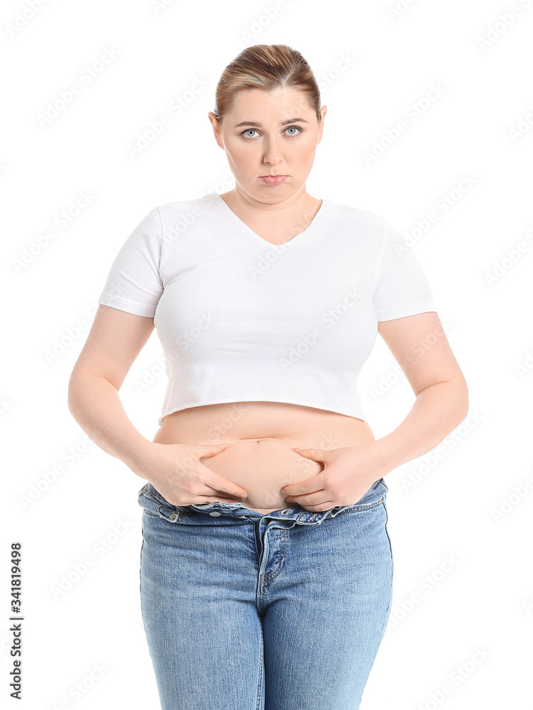 白人背景下的超重女性。减肥概念