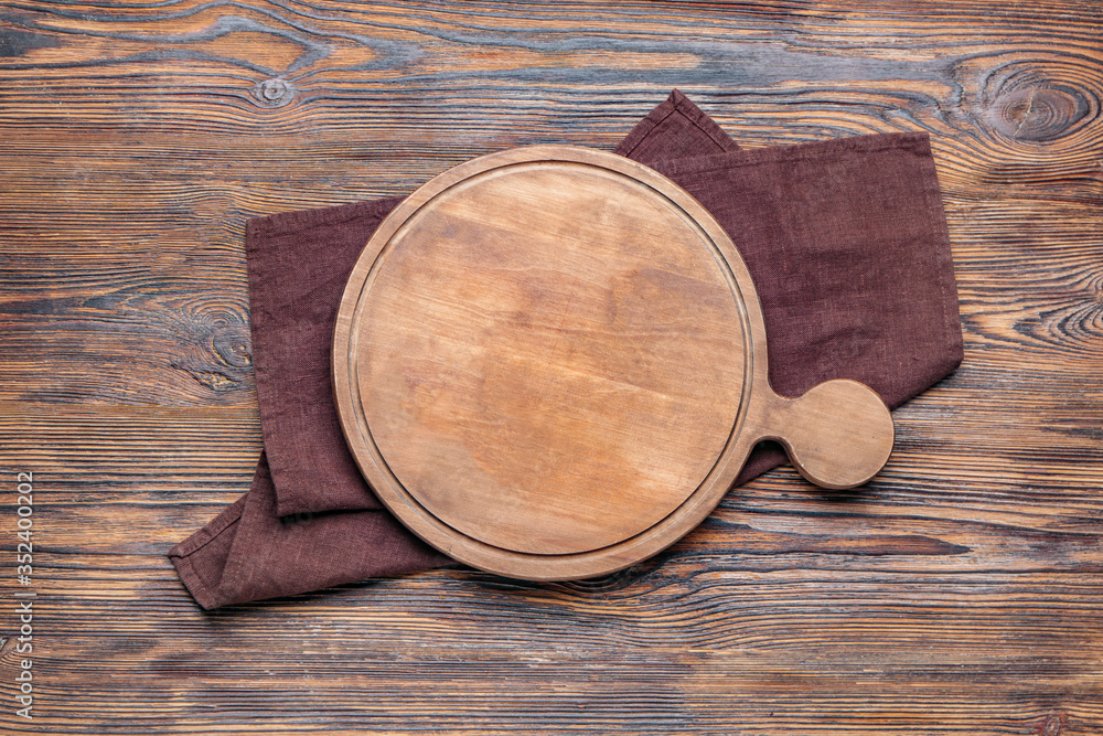 木质背景餐巾砧板